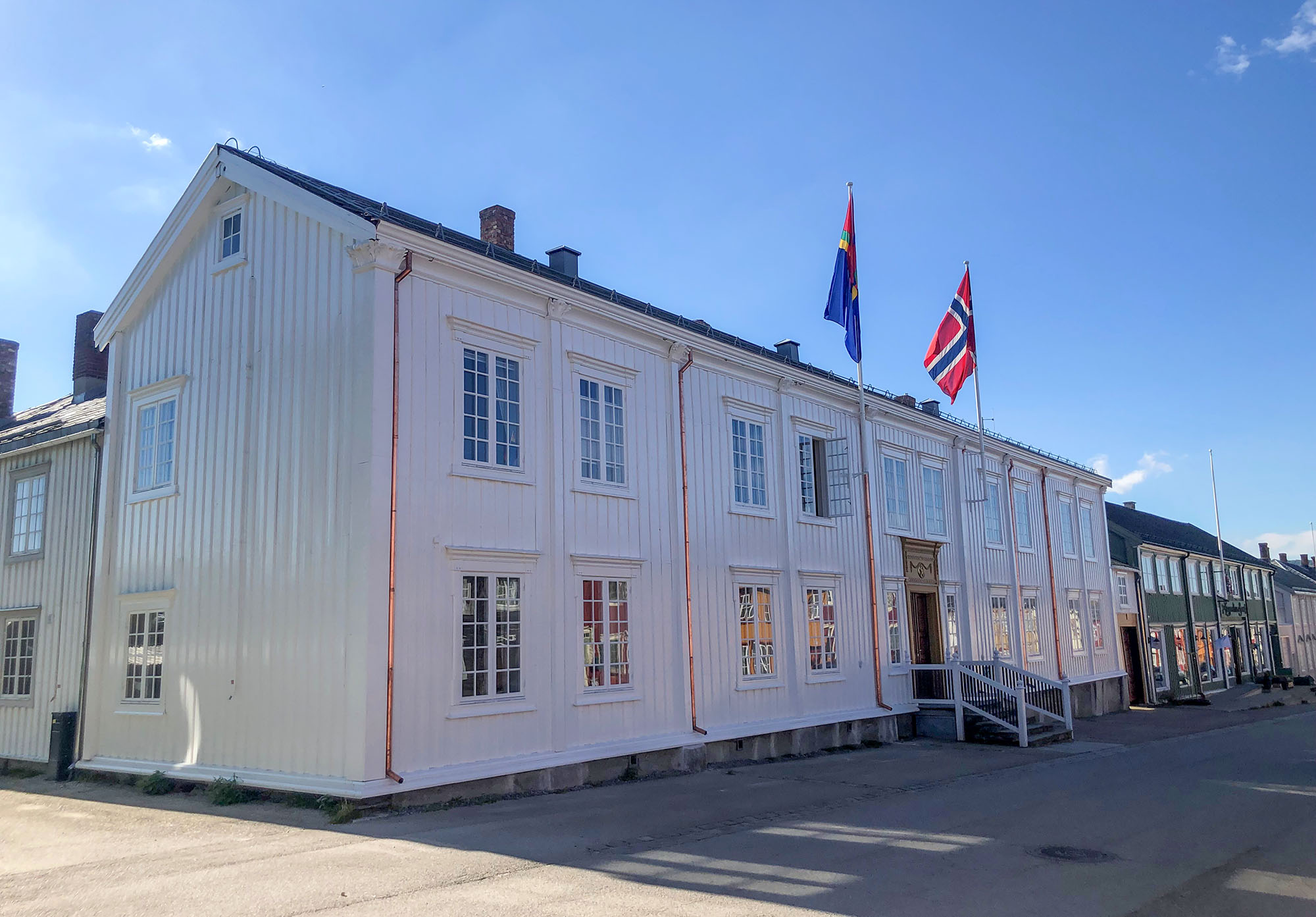 Ny fasade på rådhuset på Røros